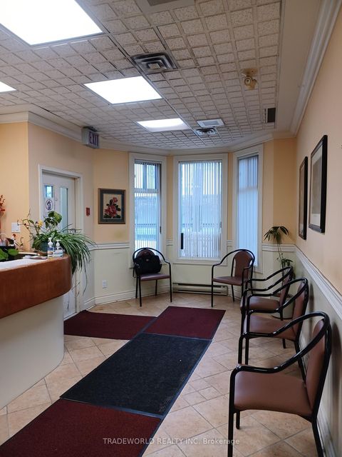 Photo 2 at 110 Beverley Street, Chinatown, Toronto