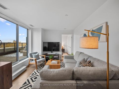 Photo 10 at 715 - 1401 O'Connor Drive, Parkview, Toronto