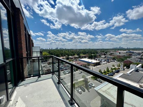 Photo 16 at 1011 - 2300 St. Clair Avenue W, Junction Area, Toronto