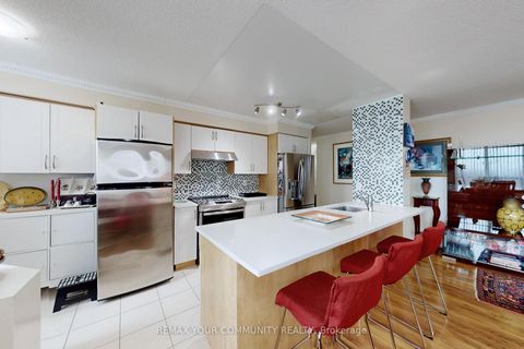 Photo 11 at 607 - 503 Beecroft Road, Willowdale West, Toronto