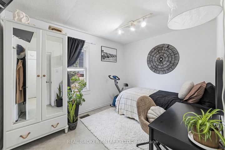 Photo 17 at 1378 Upper Wellington Street, Jerome, Hamilton