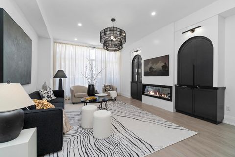 Photo 0 at 60 A Tecumseth Street, Niagara, Toronto