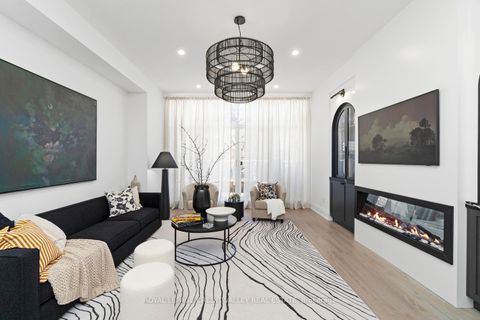 Photo 11 at 60 A Tecumseth Street, Niagara, Toronto