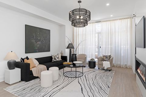 Photo 12 at 60 A Tecumseth Street, Niagara, Toronto