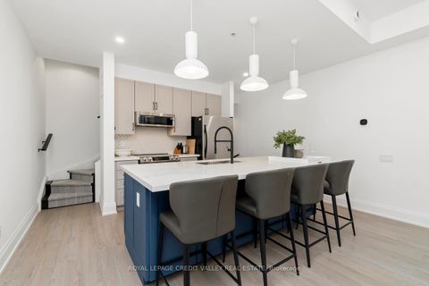 Photo 15 at 60 A Tecumseth Street, Niagara, Toronto