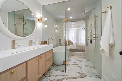 Photo 28 at 60 A Tecumseth Street, Niagara, Toronto