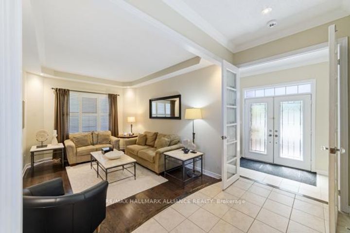 Photo 4 at 2431 Meadowridge Drive, JC Joshua Creek, Oakville