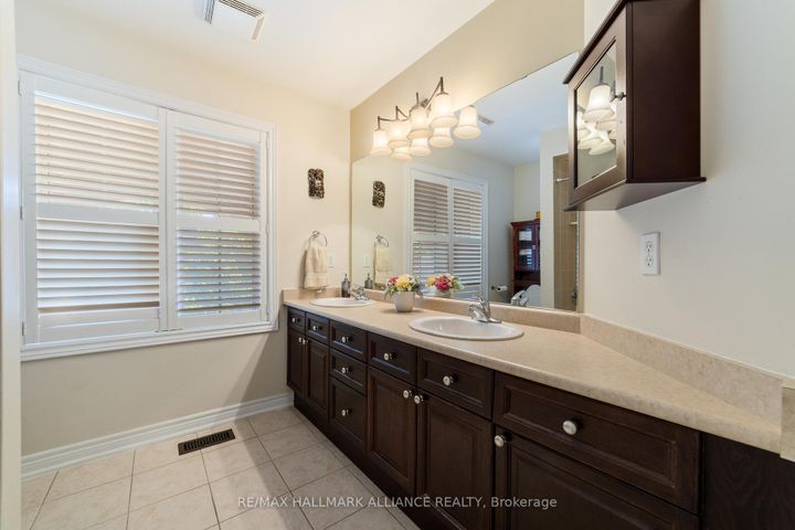 Photo 26 at 2431 Meadowridge Drive, JC Joshua Creek, Oakville