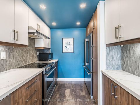 Photo 10 at 301 - 456 College Street, Little Italy, Toronto