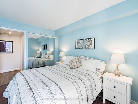 Photo 15 at 301 - 456 College Street, Little Italy, Toronto