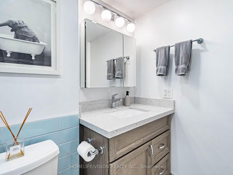 Photo 25 at 301 - 456 College Street, Little Italy, Toronto