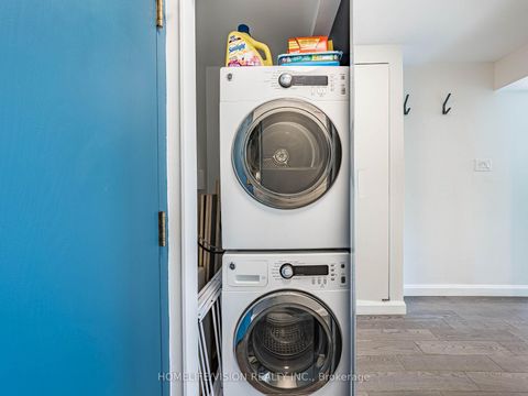 Photo 26 at 301 - 456 College Street, Little Italy, Toronto