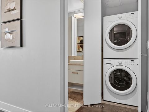 Photo 17 at 311 - 3018 Yonge Street, Lawrence Park South, Toronto