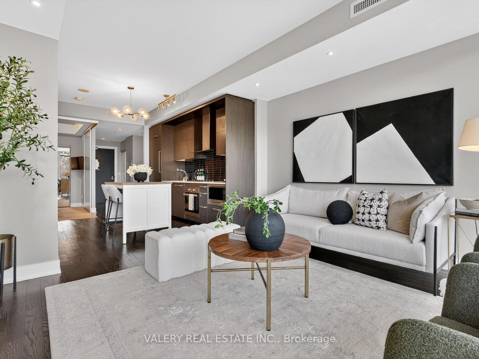 311 - 3018 Yonge Street, Lawrence Park South, Toronto 