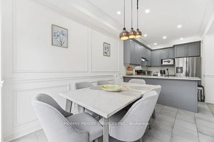 Photo 17 at 24 Benhurst Crescent, Northwest Brampton, Brampton