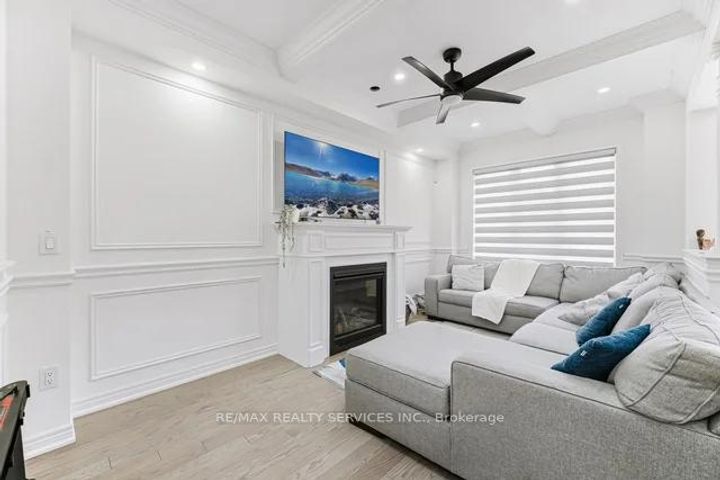 Photo 19 at 24 Benhurst Crescent, Northwest Brampton, Brampton