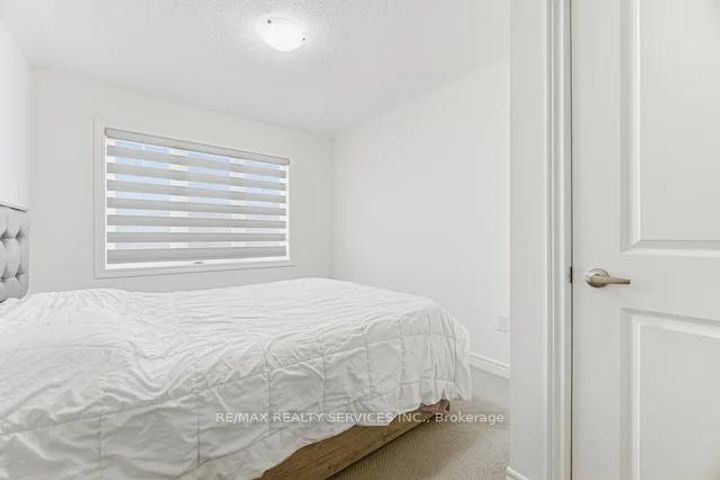 Photo 30 at 24 Benhurst Crescent, Northwest Brampton, Brampton