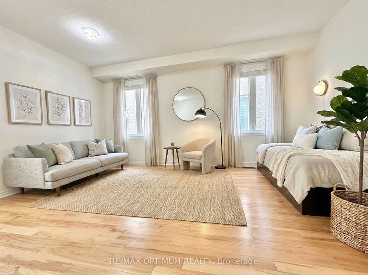 Photo 5 at 953 Black Cherry Drive NE, Taunton, Oshawa