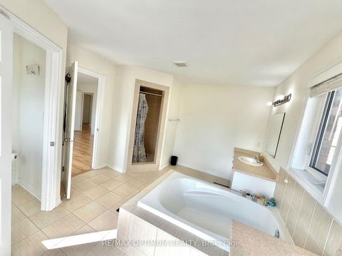 Photo 19 at 953 Black Cherry Drive NE, Taunton, Oshawa