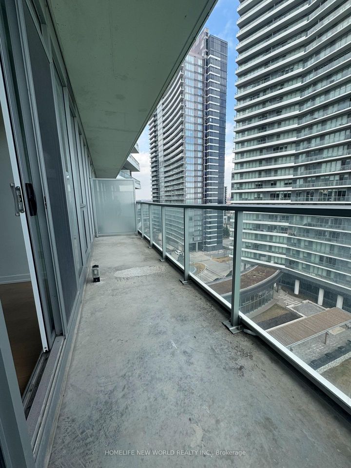 Photo 11 at 909 - 115 McMahon Drive, Bayview Village, Toronto