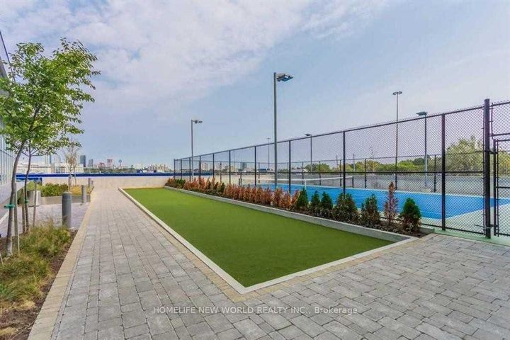 Photo 15 at 909 - 115 McMahon Drive, Bayview Village, Toronto