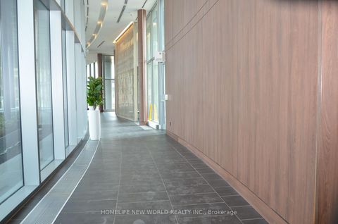 Photo 2 at 909 - 115 McMahon Drive, Bayview Village, Toronto