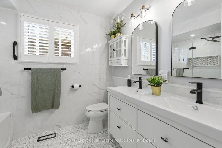 Photo 31 at 48 Chester Crescent, Georgetown, Halton Hills