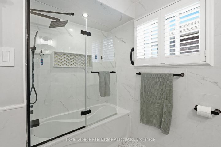 Photo 32 at 48 Chester Crescent, Georgetown, Halton Hills