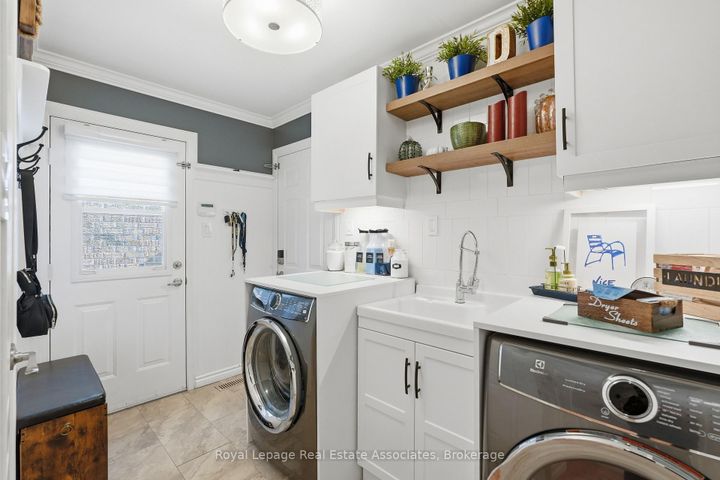 Photo 33 at 48 Chester Crescent, Georgetown, Halton Hills