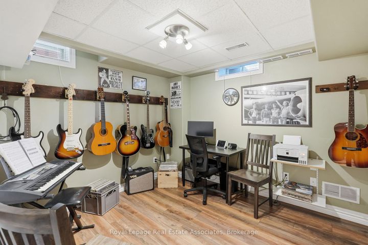 Photo 39 at 48 Chester Crescent, Georgetown, Halton Hills