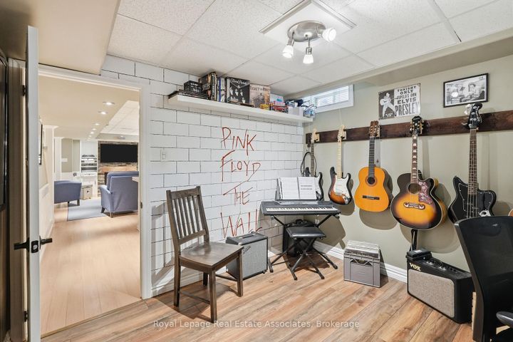 Photo 40 at 48 Chester Crescent, Georgetown, Halton Hills