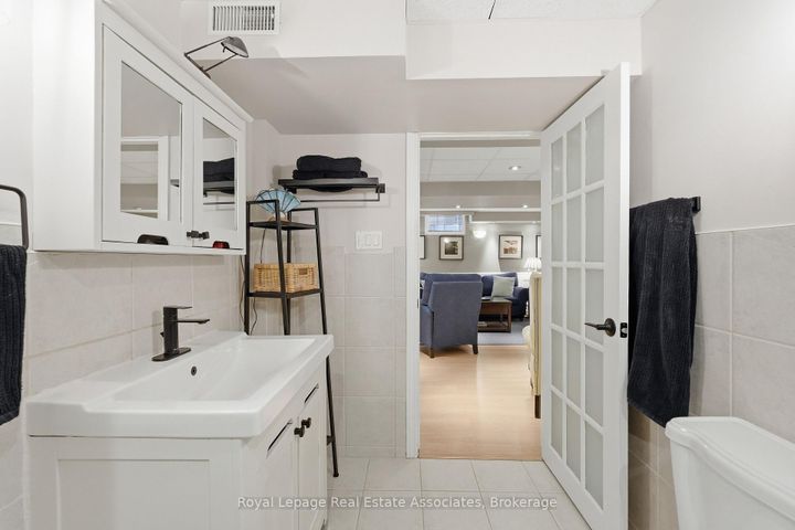 Photo 43 at 48 Chester Crescent, Georgetown, Halton Hills