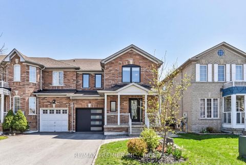 Photo 0 at 152 Laurelhurst Crescent, Vellore Village, Vaughan