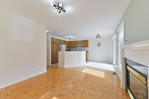 Photo 18 at 152 Laurelhurst Crescent, Vellore Village, Vaughan