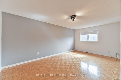 Photo 19 at 152 Laurelhurst Crescent, Vellore Village, Vaughan