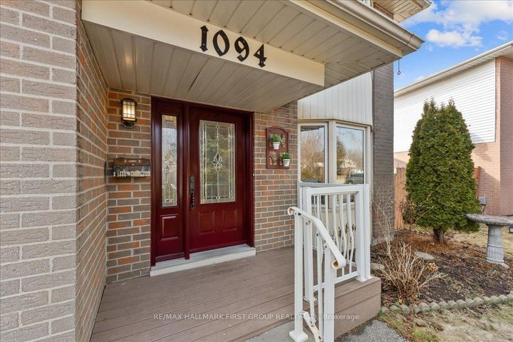 Photo 1 at 1094 St Andrews Court, Donevan, Oshawa