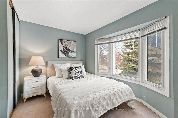 Photo 20 at 1094 St Andrews Court, Donevan, Oshawa