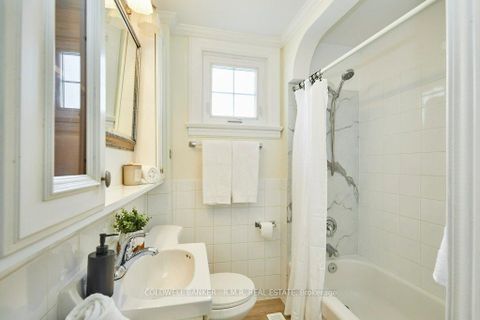 Photo 13 at 131 Alma Street, O'Neill, Oshawa