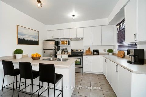 Photo 3 at 48 Curran Hall Crescent, Morningside, Toronto