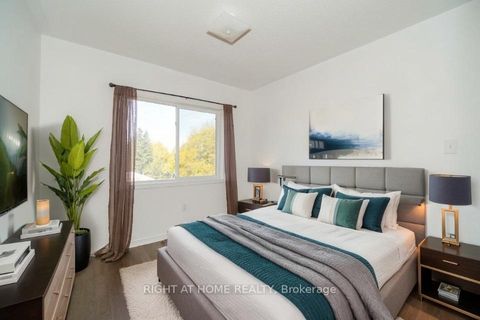 Photo 6 at 48 Curran Hall Crescent, Morningside, Toronto