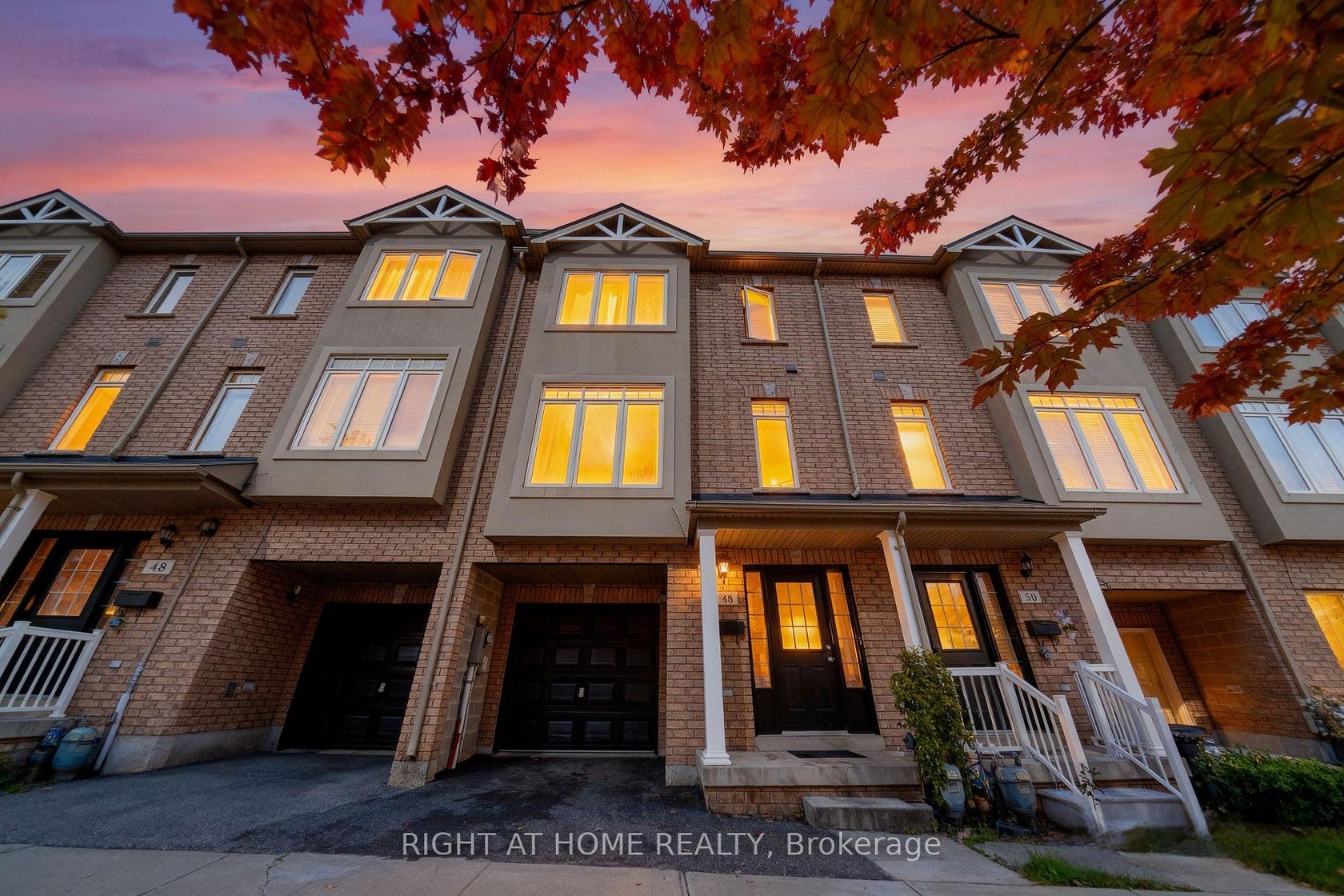 48 Curran Hall Crescent, Morningside, Toronto 