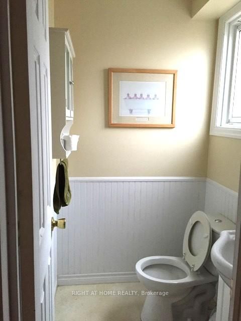 Photo 5 at 23 Carlton Road, Cundles East, Barrie