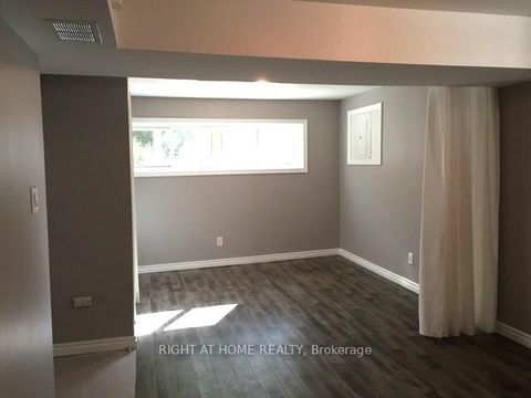 Photo 13 at 23 Carlton Road, Cundles East, Barrie