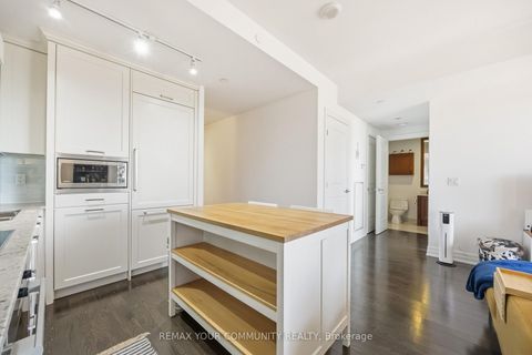 Photo 5 at 601 - 30 Old Mill Road, Kingsway South, Toronto