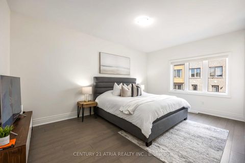 Photo 22 at 109 Vantage Loop, Woodland Hill, Newmarket