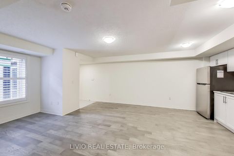 Photo 10 at A - 14 Lookout Drive, Bowmanville, Clarington