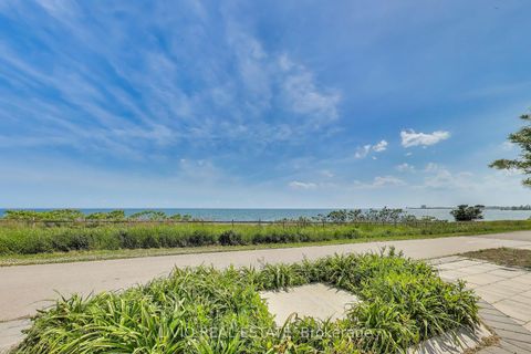 Photo 22 at A - 14 Lookout Drive, Bowmanville, Clarington