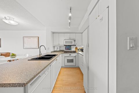 Photo 6 at 606 - 18 Wanless Avenue, Lawrence Park North, Toronto