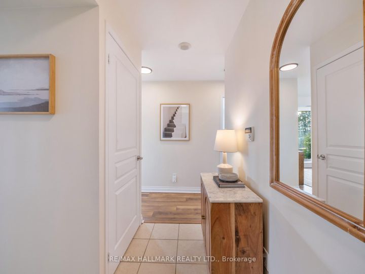 Photo 9 at 317 - 1863 Queen Street E, The Beaches, Toronto