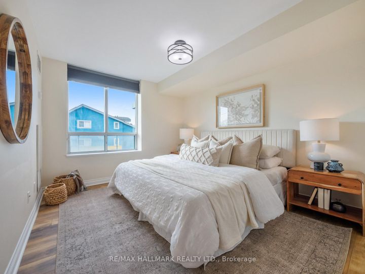 Photo 10 at 317 - 1863 Queen Street E, The Beaches, Toronto